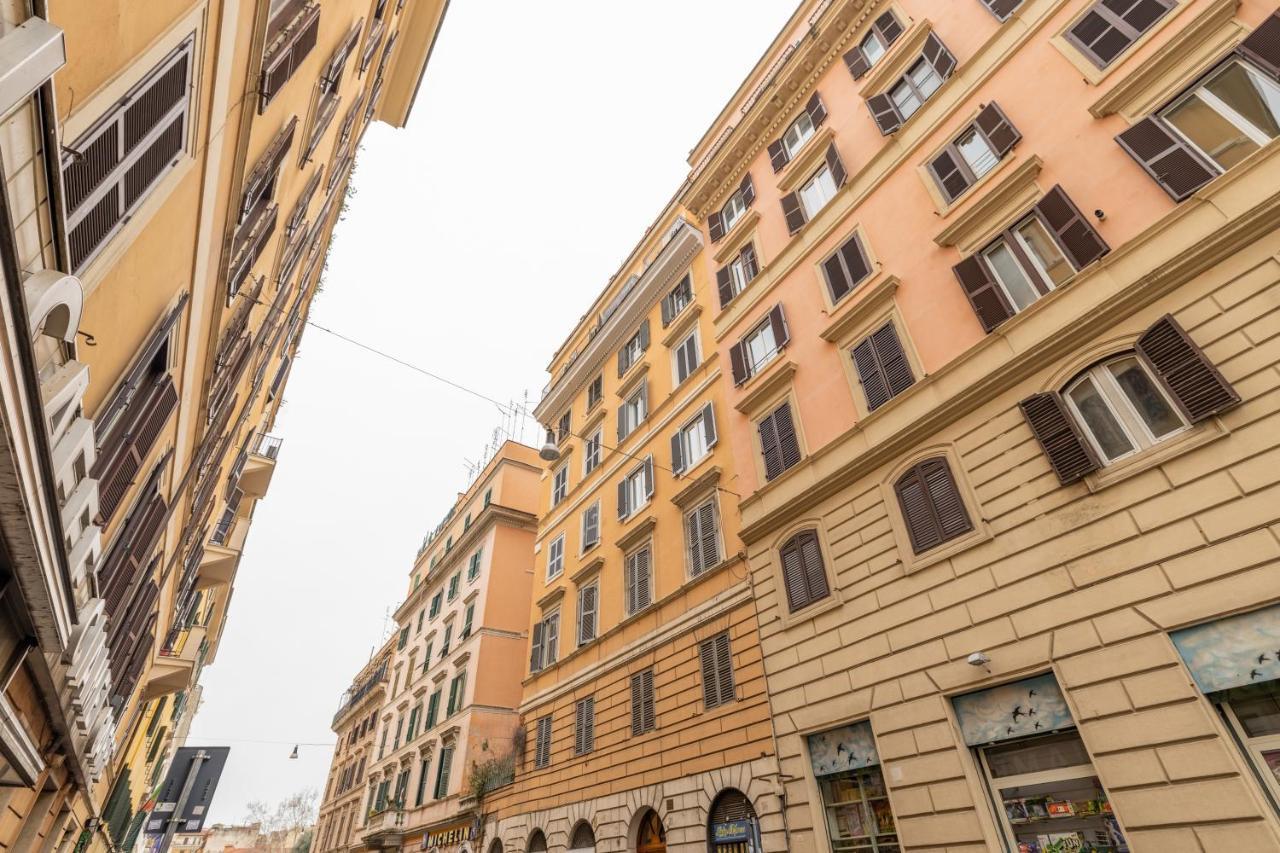 Smart Downtown Apartment Rom